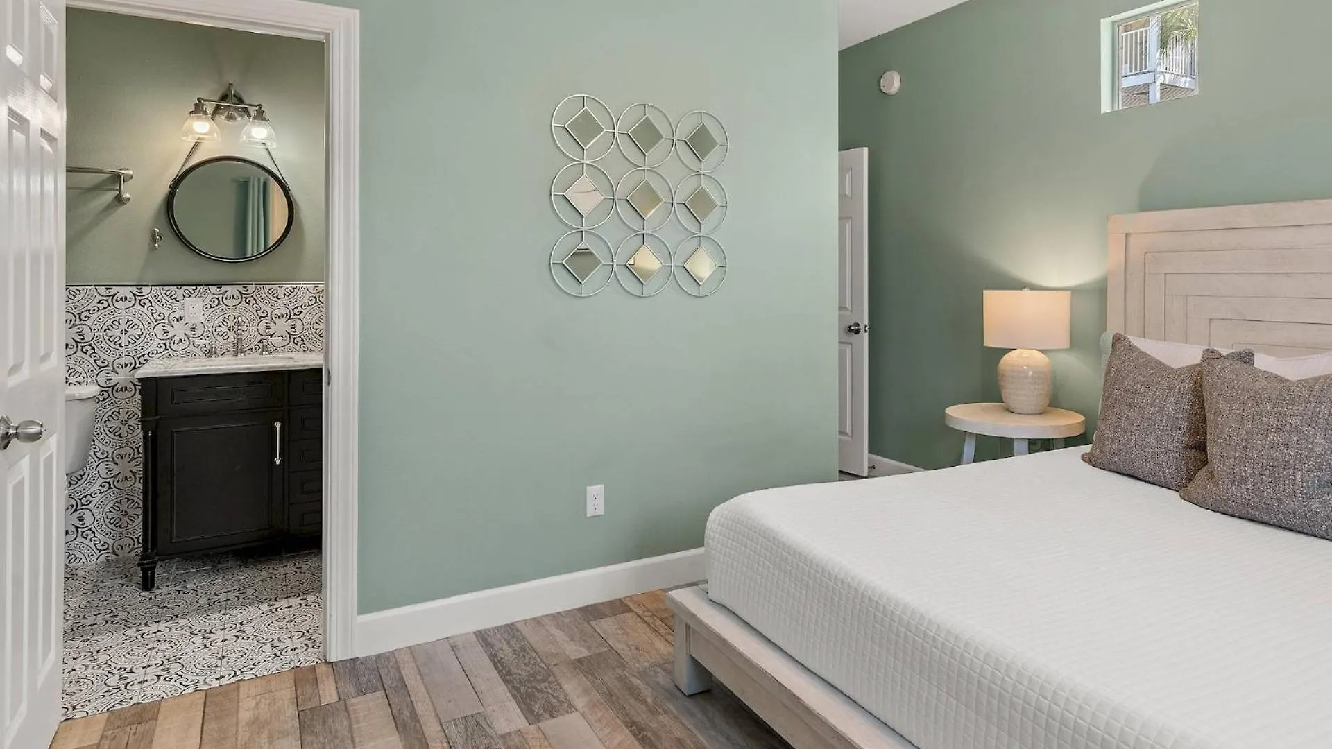 Sapphire Cove 15 ~ Turquoise Twinkle Villa Destin